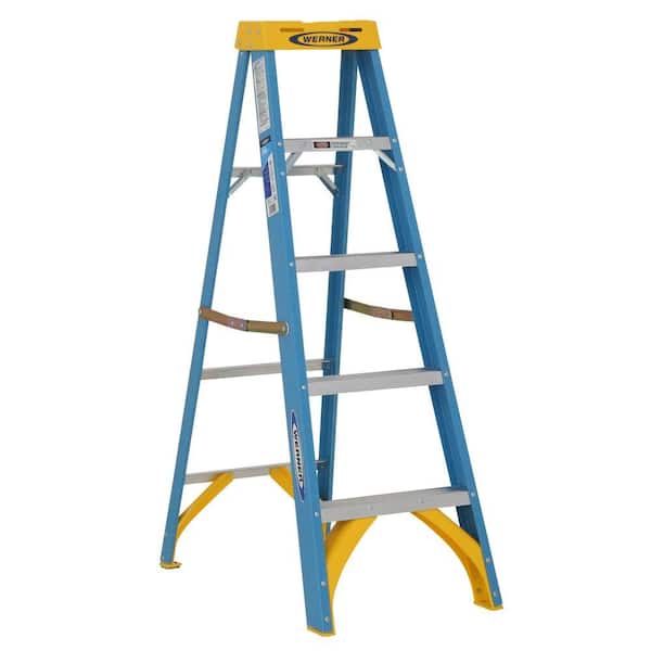 Werner 5 ft. Fiberglass Step Ladder with 250 lb. Load Capacity Type I Duty Rating