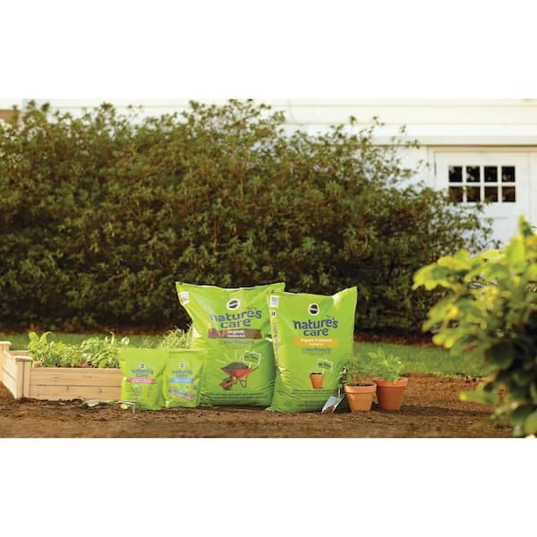 Miracle Gro Nature S Care 1 5 Cu Ft Organic Garden Soil 71959630 The Home Depot