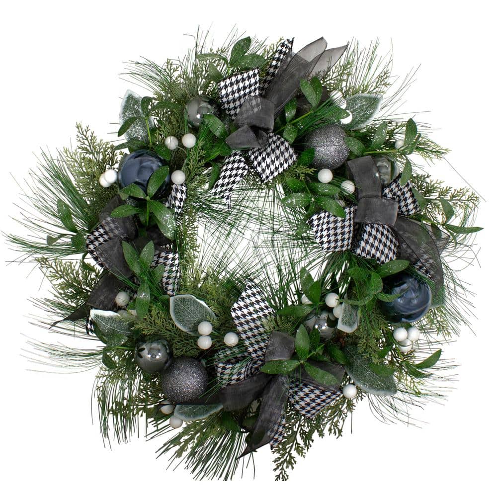 Northlight Sage Green and White Artificial Christmas Wreath 24-Inch Unlit