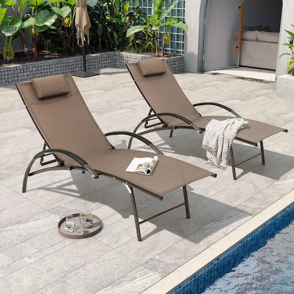 Pellebant 2-Piece Aluminum Adjustable Outdoor Chaise Lounge with Headrest in Brown