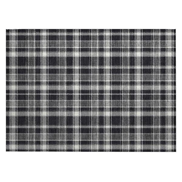 Chantille ACN563 Black 1 ft. 8 in. x 2 ft. 6 in. Machine Washable Indoor/Outdoor Geometric Area Rug