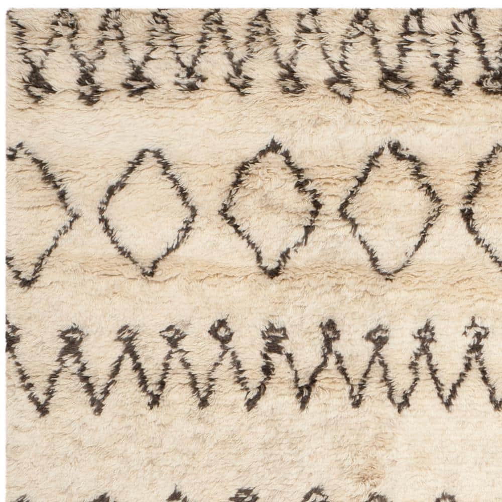Ivory and Dark Brown Hand-Tufted Wool Shag Rug, 8' x 10'