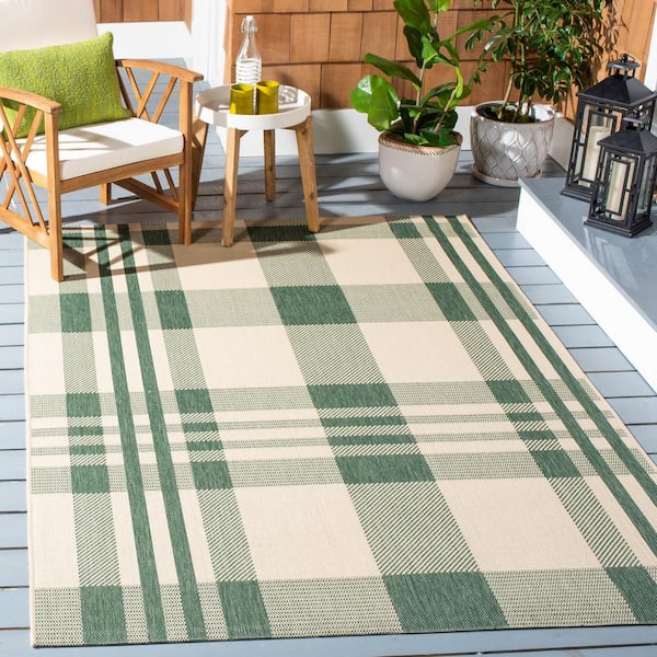 Courtyard Green/Beige 5 ft. x 5 ft. Plaid Indoor/Outdoor Square Area Rug