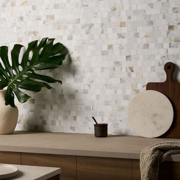 Heritage Calacatta Gold 6 in. x 0.37 in. Hand Clipped Joint Honed Marble Mosaic Floor and Wall Tile Sample