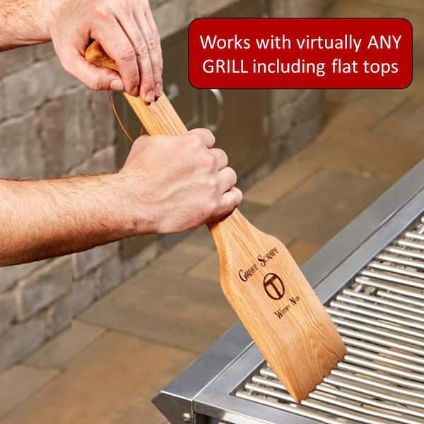 The Grill Oar - Wooden Grill Scraper and Cleaner, Made in The USA, Premium  Red Oak Wood, Cleans Top and Between Grates, Safe Replacement for Wire