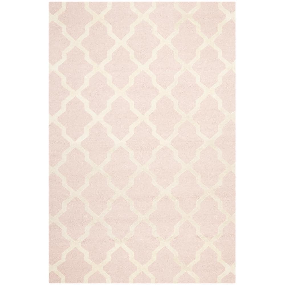 SAFAVIEH Cambridge Light Pink/Ivory 5 ft. x 8 ft. Geometric Trellis