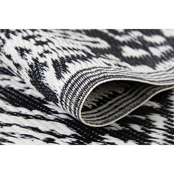 Beverly Rug 2 x 3 Black White Waikiki Modern Moroccan Indoor Outdoor Area Rug, Black / White