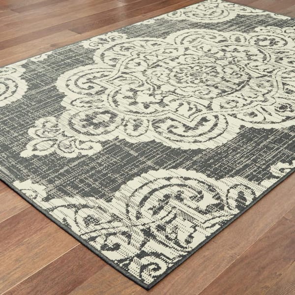 Gray, Ivory 5 ft. x 8 ft. Loomed Oriental Polypropylene Rectangle Indoor/Outdoor Area Rug