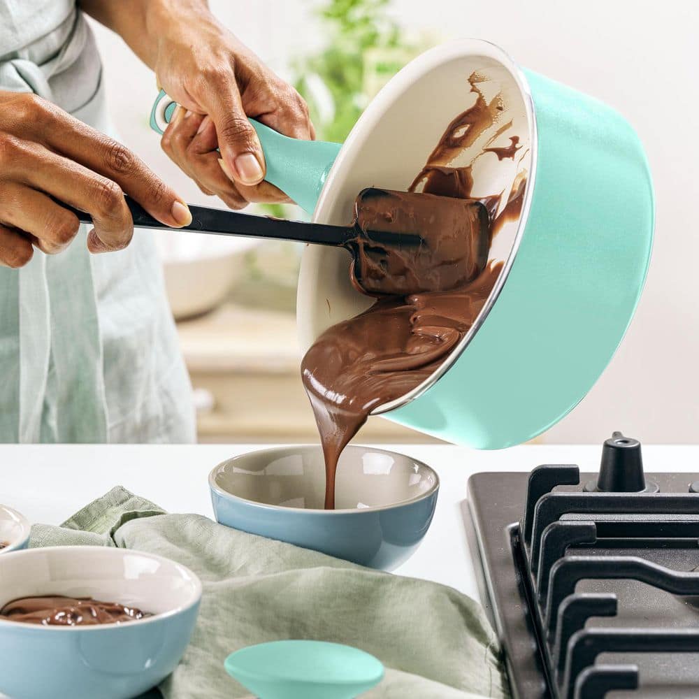 Turquoise Aluminum Non-Stick 16-Piece Cookware Set