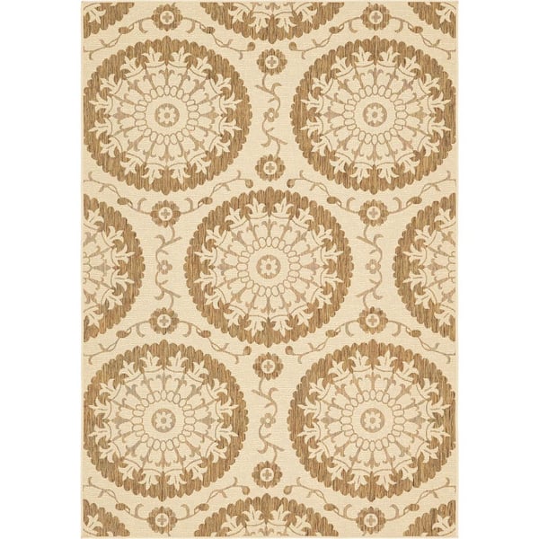 Unique Loom Outdoor Medallion Beige 6' 0 x 9' 0 Area Rug