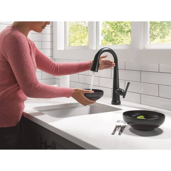Delta Emmeline Touch2O with Touchless Technology Single Handle Bar