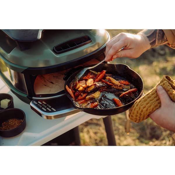 GOZNEY Tread Propane Outdoor Pizza Oven in Olive GTPOLUS1225 - The