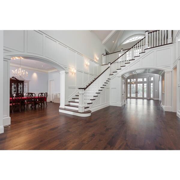 Swaner Hardwood OLM04051696OR 3/4 in. x 5.5 in. x 96 in. S4S Red Oak Base Moulding (2-Pack) - 3