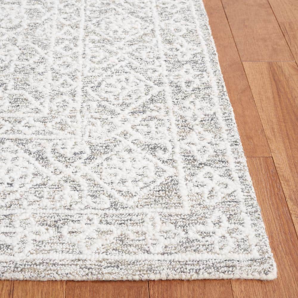Gray Handmade Tufted Wool and Synthetic 8' x 10' Area Rug