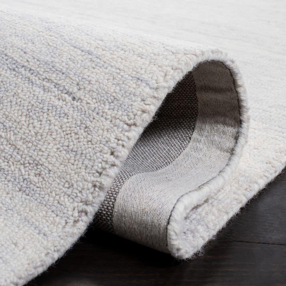 Ivory Hand-Tufted Wool 8' x 10' Area Rug