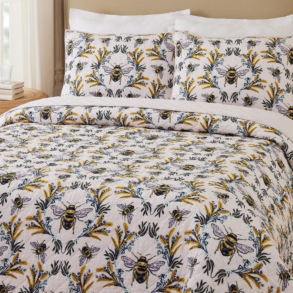 Bee Print Twin Cotton Reversible Quilt Set