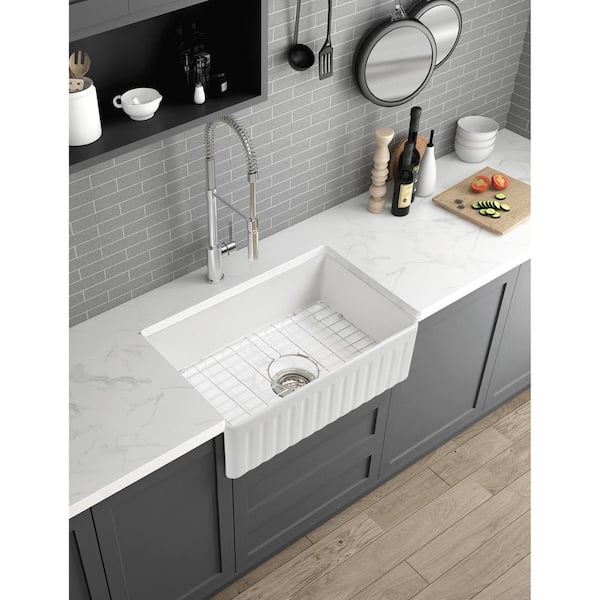 ANTFURN 32.90 in .W Farmhouse/Apron-Front Ceramic Single Bowl in Gloss White Kitchen sink with Bottom Grids;Strainer