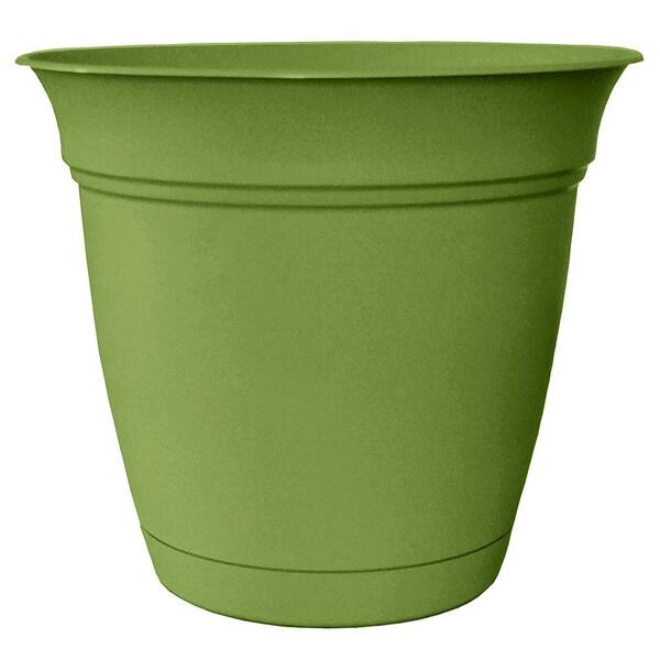 Unbranded Belle 20 in. Dia. Peridot Green Plastic Planter with Attached Saucer