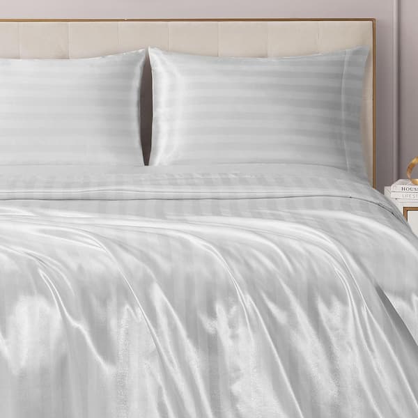JUICY COUTURE Silky Satin Damask 3-Piece Brillant White Striped Polyester Twin Soft Sheet Set