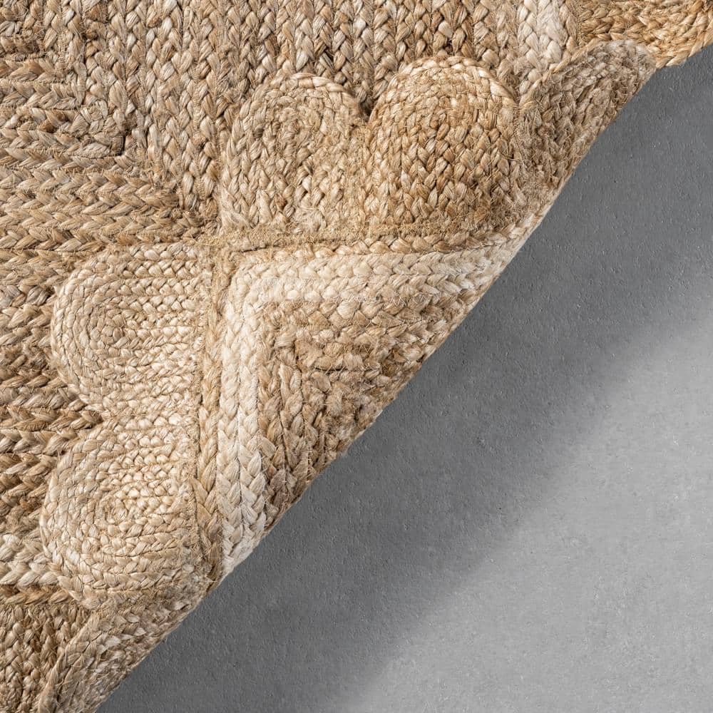 Handmade Tera Petals Ivory Braided Jute Round Rug 6 ft.