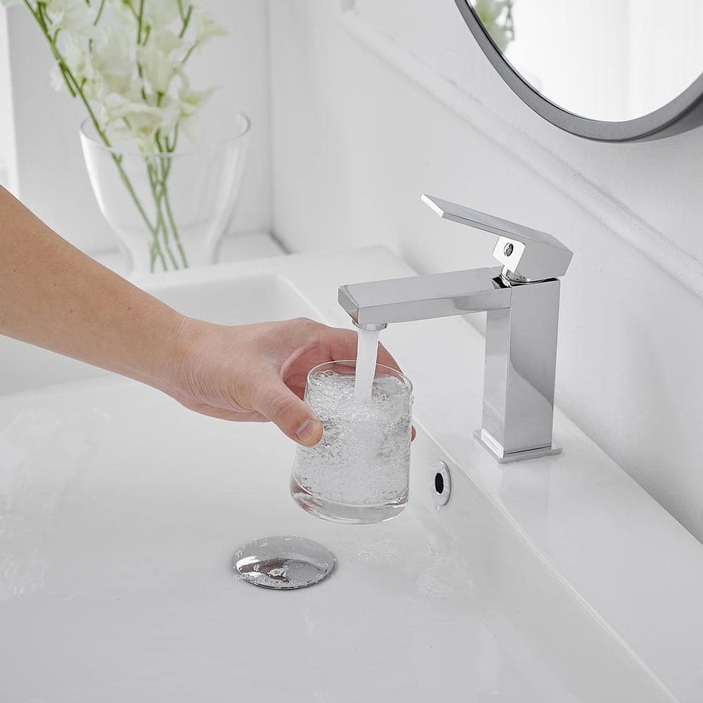 Polished Chrome Single-Handle Low-Arc Bathroom Faucet