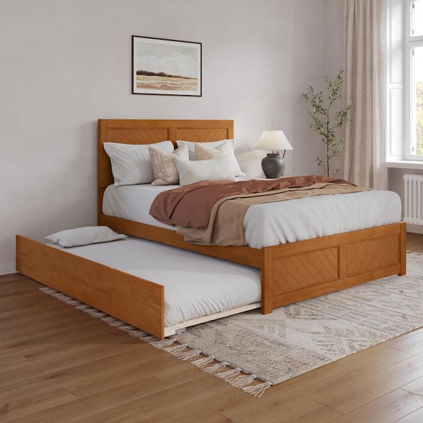 Canyon Light Toffee Natural Bronze Solid Wood Frame Queen Platform Bed with Matching Footboard and Twin XL Trundle