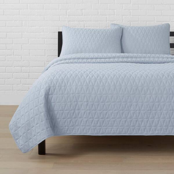StyleWell 2-Piece Hydrangea Blue Modern Diamond Stitch Washed Microfiber Twin/Twin XL Quilt Set