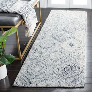 Ikat Silver/Grey 2 ft. x 8 ft. Geometric Solid Color Runner Rug