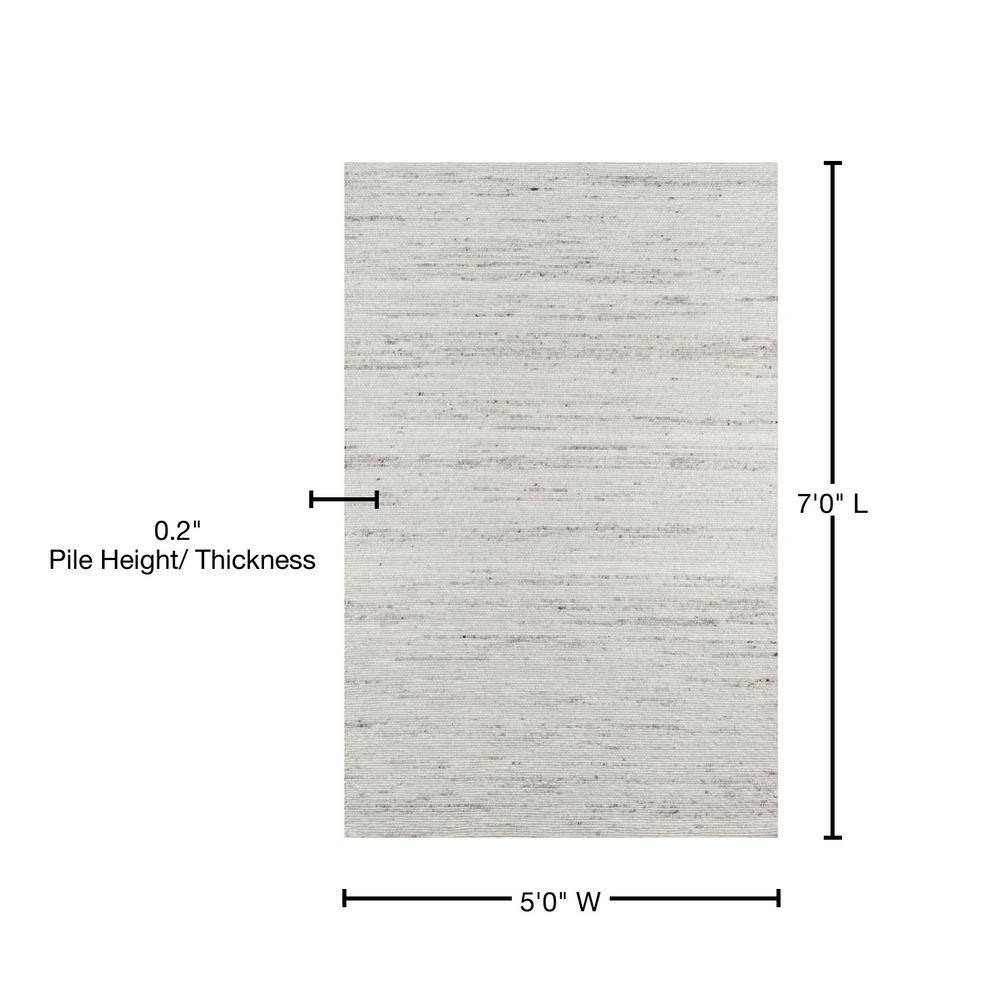 Ivory and Gray Hand-Woven Wool 5' x 7' Area Rug
