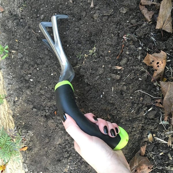 Interlocken® Narrow Garden Cultivator Grubber