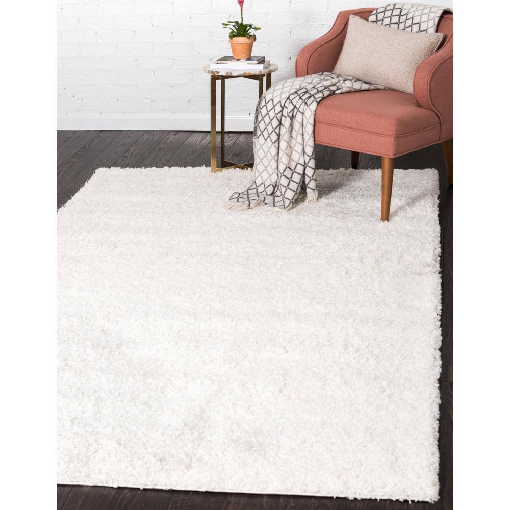 Reversible Snow White and Blue Solid Shag 4' x 6' Rug