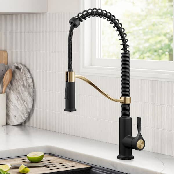 Torak Spot Free Brushed Brass/Matte Black 19.13 in. H Pull Down Sprayer Kitchen Faucet with 360° Spout Swivel