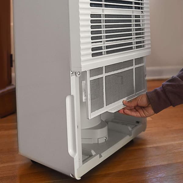 https://images.thdstatic.com/productImages/60933feb-da11-40f8-8795-2b6b59d5cff5/svn/whites-ivation-dehumidifiers-ivaesdh30pwh-66_600.jpg