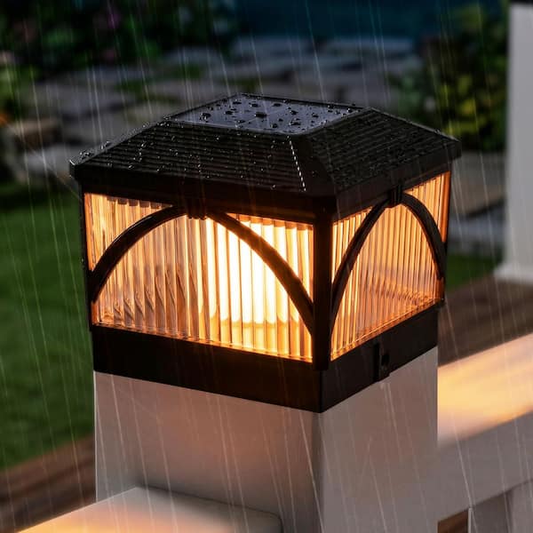 C Cattleya 4 x 4 or 3.5 x 3.5 Black Integrated LED Solar Post Cap