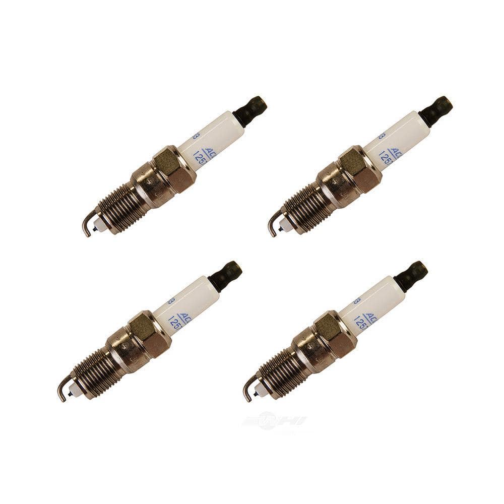 ACDelco Double Platinum Spark Plug fits 20012007 GMC Sierra 2500 HD