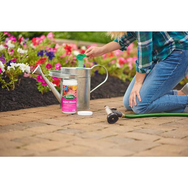 Scotts 2 lbs. Super Bloom Water Soluble Plant Food 110500 - The
