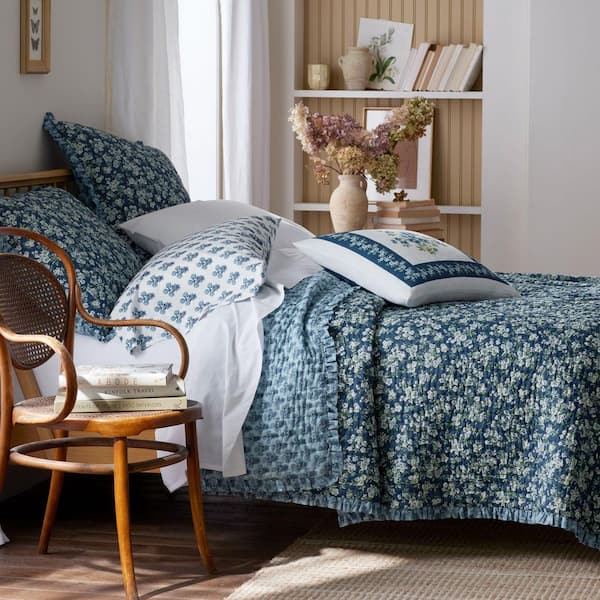 Company Cotton Suhana Reversible Ruffle Blue Full/Queen Cotton Quilt