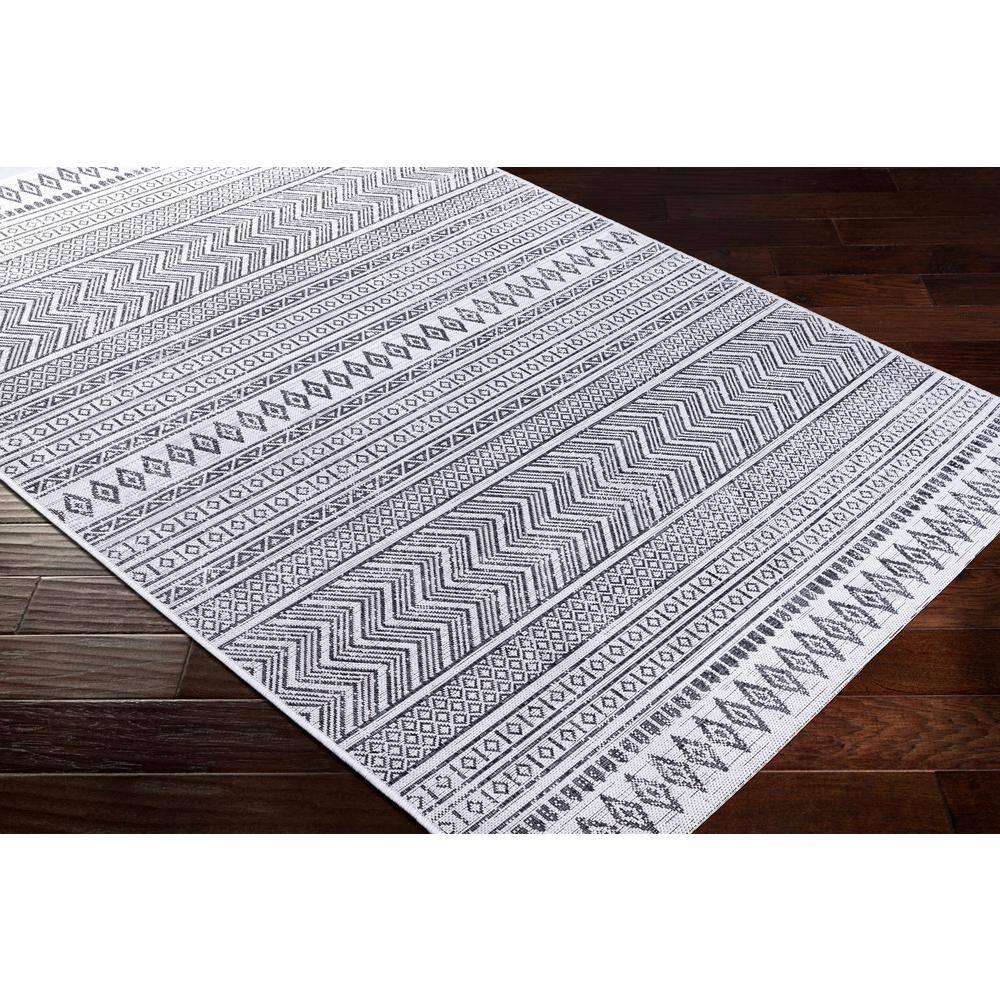 Eagean Black and White Synthetic Indoor/Outdoor Area Rug