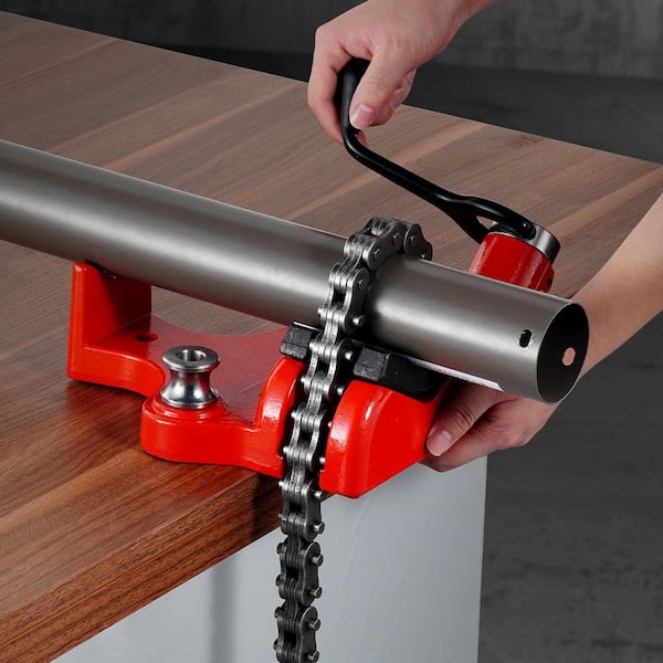 Heavy-Duty Pipe Chain Vise, 1/4 in. 6 in. Pipe Capacity, Industrial-Grade Pipe Clamping, 28 in. Rugged Chain