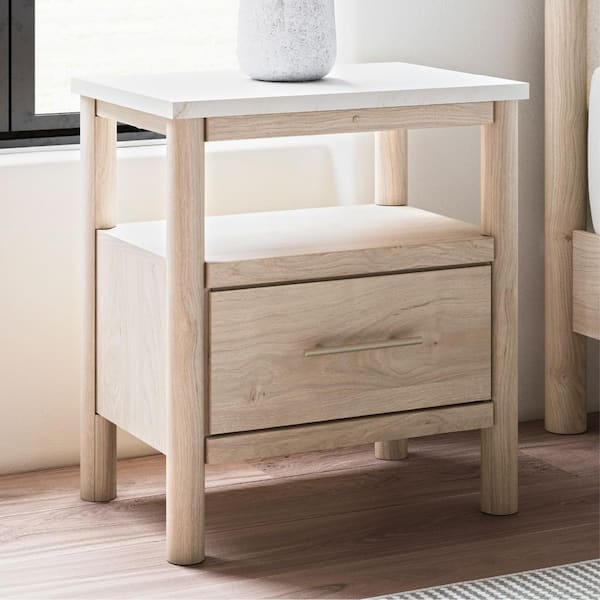 Signature DESIGN BY ASHLEY Cadmori Beige 1 Drawer Nightstand B2615