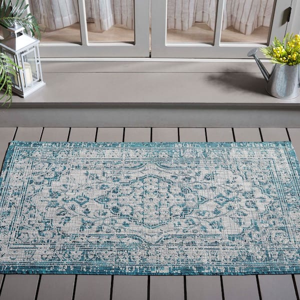 Courtyard Gray/Blue 3 ft. x 5 ft. Floral Medallion Indoor/Outdoor Area Rug