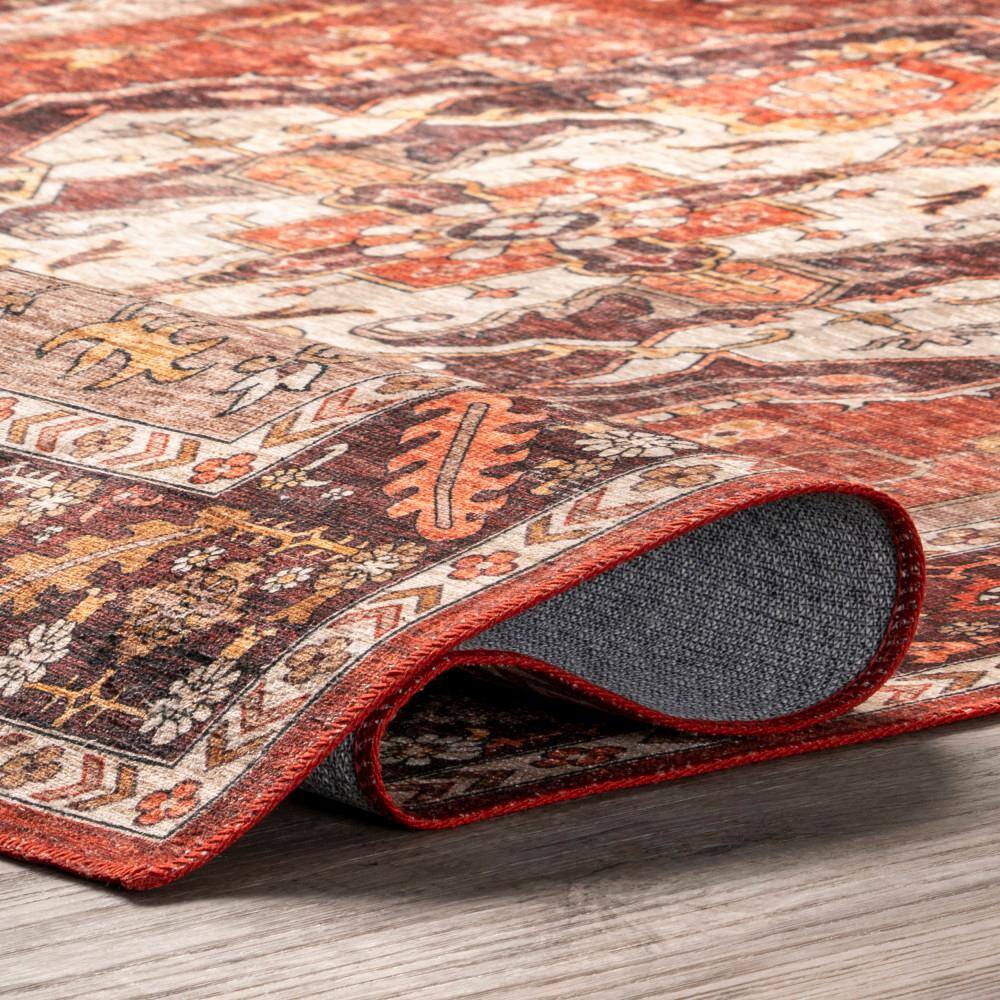 Hera Red Medallion Washable Synthetic Area Rug 4' x 6'