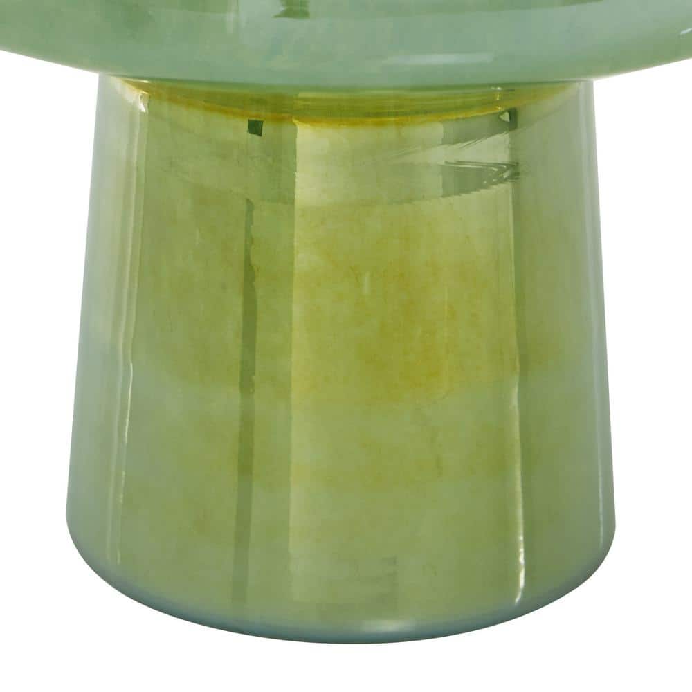 Sleek Spring Green 13.25'' Glass Bouquet Table Vase
