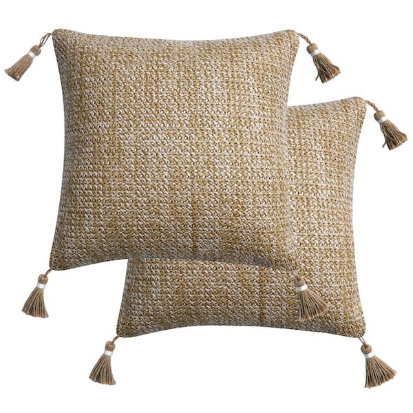 Honeycomb Raffia Natural Outdoor Square Toss Throw Pillow with Tassels (2-Pack)