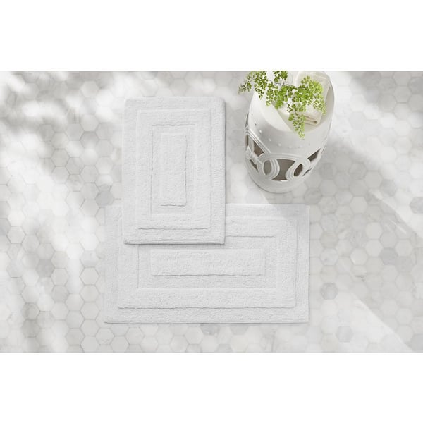 COSY HOMEER Bath Rugs Made of 100% Polyester Extra Soft and Non Slip  Bathroom Mats Specialized in Machine Washable and Water Absorbent Shower  Mat