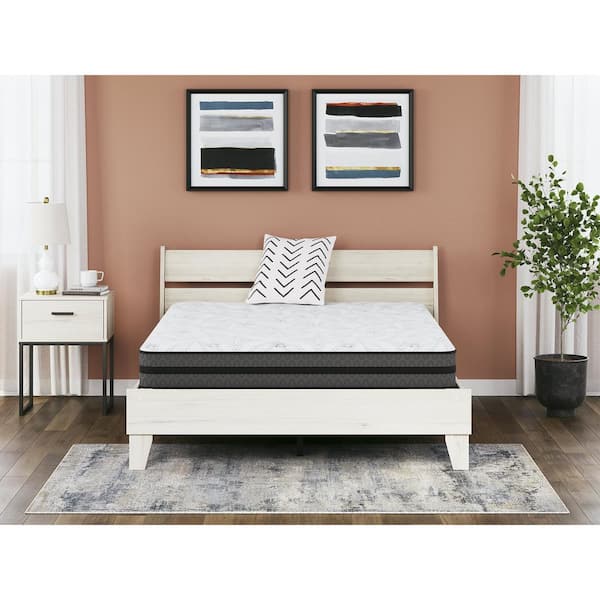 Signature DESIGN BY ASHLEY 10 in. Pocketed Hybrid Queen Medium Hybrid 10 in. Bed-in-a-Box Mattress