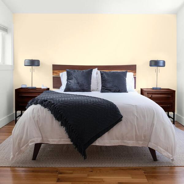 Glidden Premium 5 gal. PPG1089-2 Magnolia Spray Flat Interior
