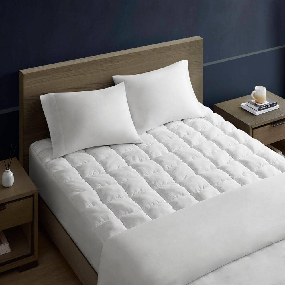 Twin White Down Alternative Mattress Pad with 3D Puff Stitching