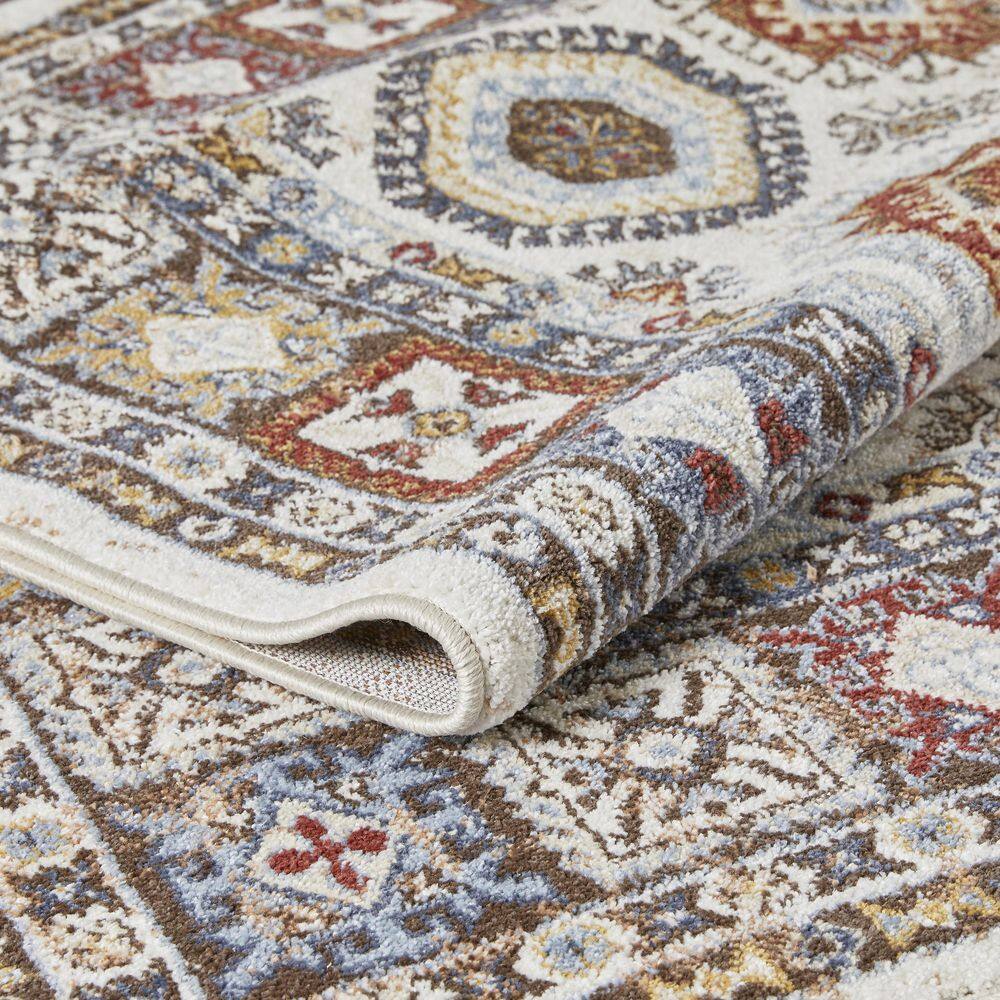 Classic Quilt-Inspired 5' x 7' White and Grey Synthetic Area Rug