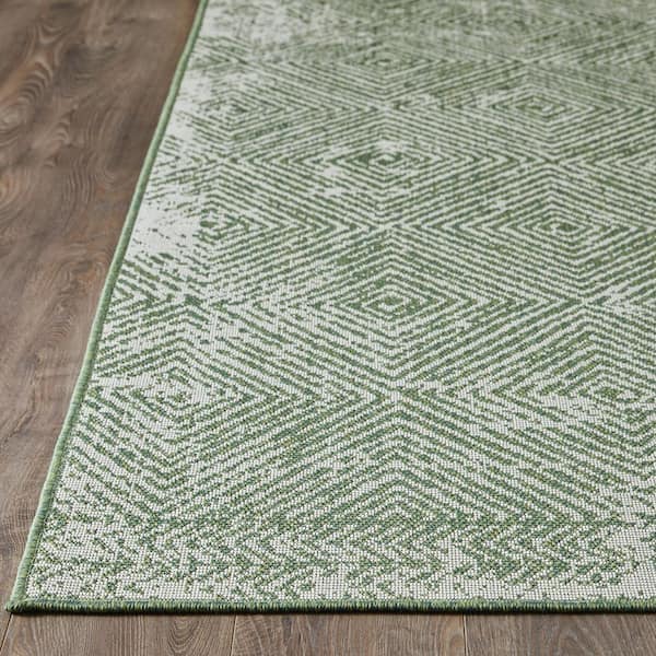 Breyleigh Carzon Cream/Green 7 ft. 10 in. x 9 ft. 10 in. Geometric Polypropylene Indoor/Outdoor Area Rug